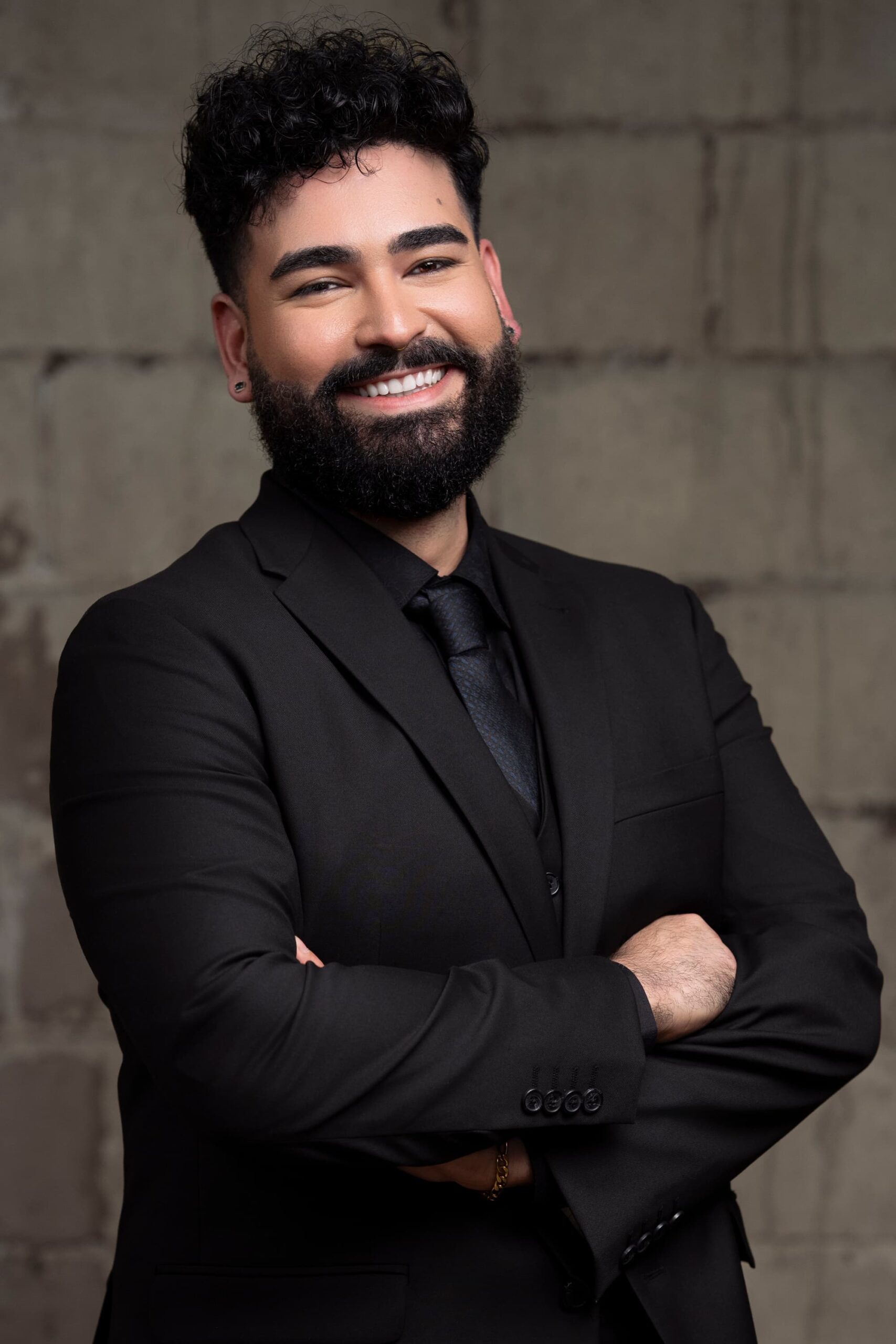 Derek Roura – Baritone